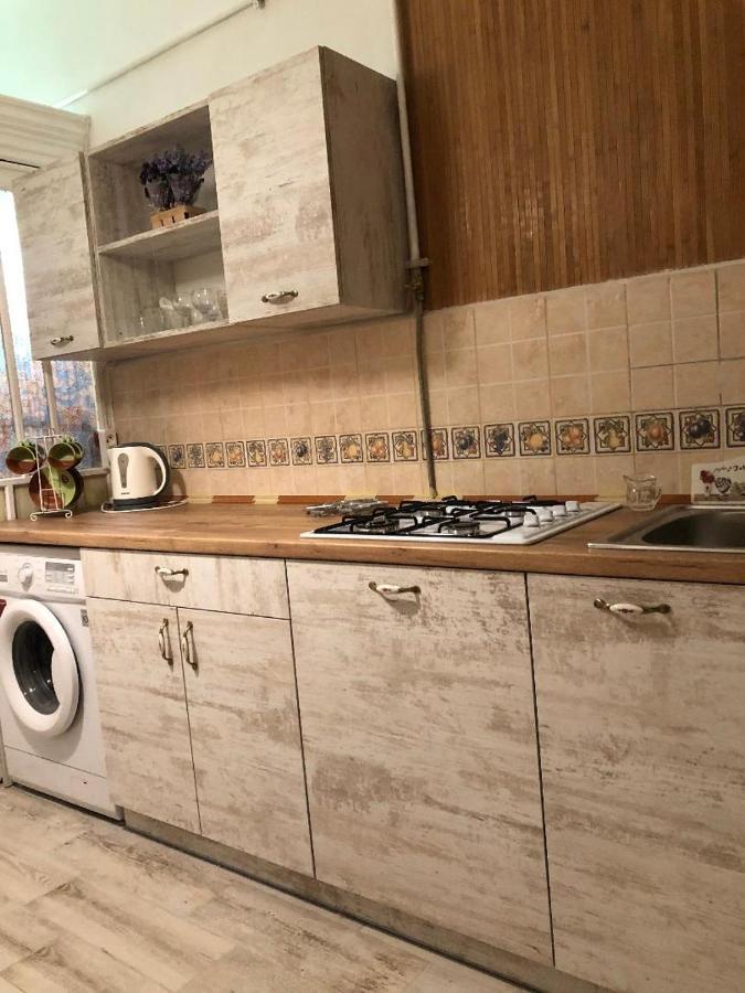 Vintage Apartment 2 Rooms With Balcony Lviv Exterior photo